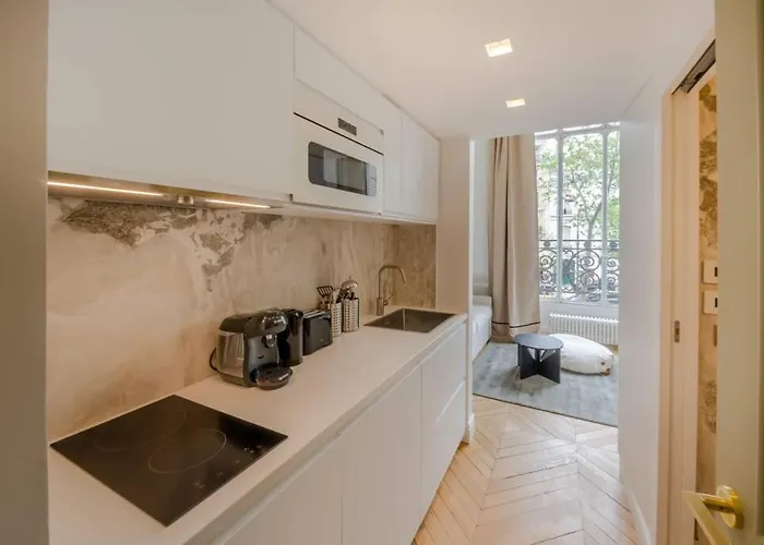 De Standing 3 - Tour Eiffel/invalides パリ